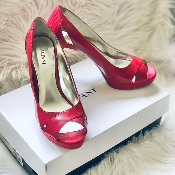 Alfani Fairfxruby Cherry Red Heels 6 1/2 - Picture 3 of 7